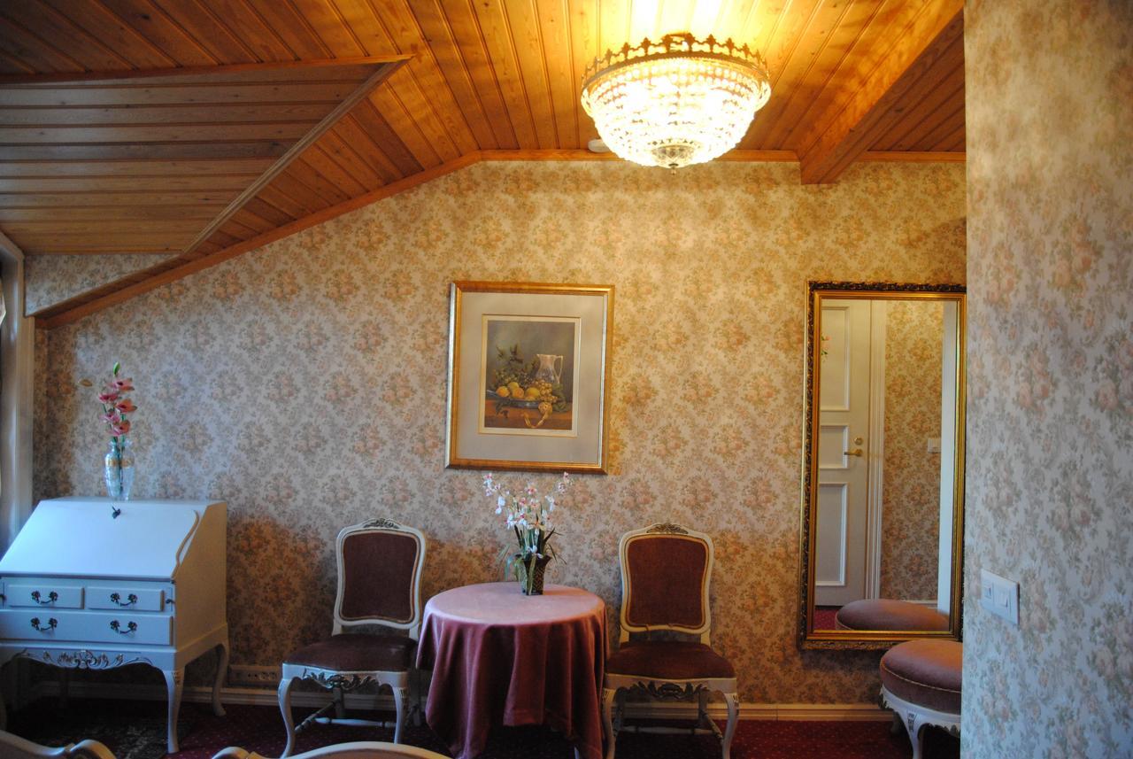 Hotel Villa Antonius Naantali Extérieur photo